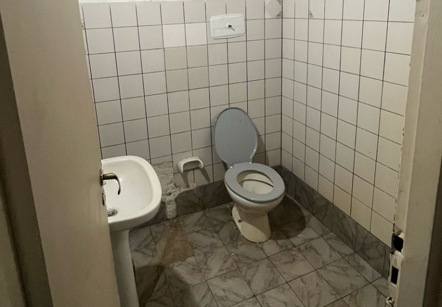 CASA DE 3 HABITACIONES ZONA AV. LOPEZ TORRES Y AV. TIERRA DEL FUEGO