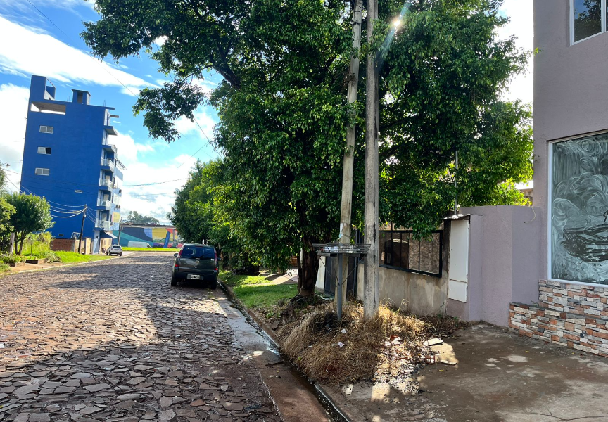 LOCAL COMERCIAL GARUPA